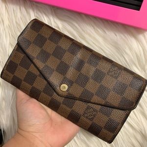 LOUIS VUITTON SARAH WALLET